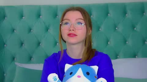 Snapshot of keiraace chatting on March 5, 2025, 6:45 pm Keira online show from March 5, 2025, 6:45 pm