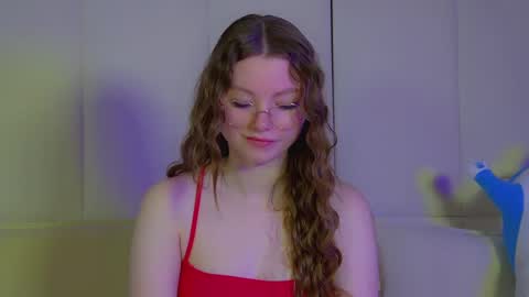 Snapshot of keiraace chatting on March 8, 2025, 6:10 am Keira online show from March 8, 2025, 6:10 am