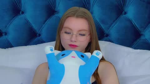 Snapshot of keiraace chatting on March 12, 2025, 9:13 pm Keira online show from March 12, 2025, 9:13 pm