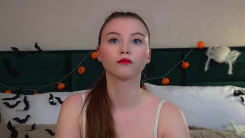 Snapshot of keiraace chatting on October 21, 2025, 6:08 pm Keira online show from October 21, 2025, 6:08 pm