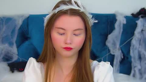 Snapshot of keiraace chatting on October 24, 2025, 6:15 pm Keira online show from October 24, 2025, 6:15 pm