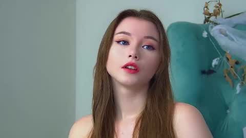 Snapshot of keiraace chatting on October 28, 2025, 6:32 pm Keira online show from October 28, 2025, 6:32 pm