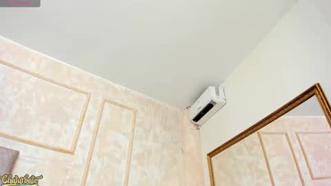 keirahartz online show from September 9, 2025, 3:39 am