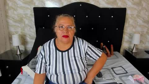   online show from October 18, 2025, 12:17 pm