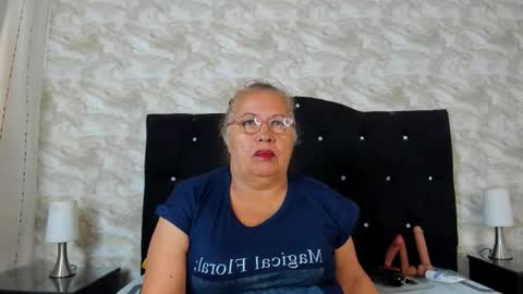   online show from October 20, 2025, 11:32 am