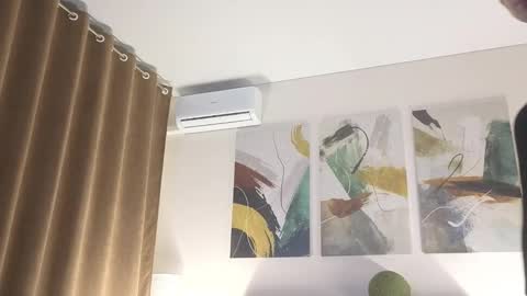 Mark online show from November 7, 2025, 11:05 pm