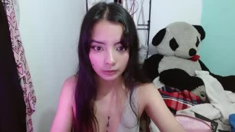 Snapshot of keity_russo03 chatting on October 6, 2025, 8:17 pm annie rosse16 online show from October 6, 2025, 8:17 pm