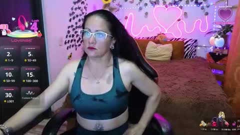 keka_teiku online show from November 12, 2025, 3:40 am