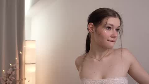  KELLY  online show from February 20, 2025, 10:37 am