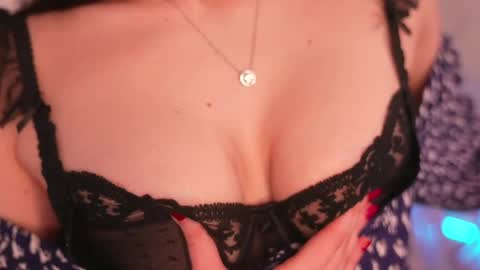  KELLY  online show from March 9, 2025, 11:47 am