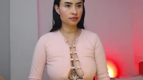 Snapshot of kelly_richardson1 chatting on February 19, 2025, 1:18 am elena online show from February 19, 2025, 1:18 am