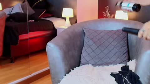 Kelly  online show from January 3, 2025, 2:10 am