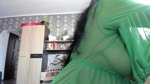 Snapshot of kellymorgan_ chatting on October 30, 2025, 8:49 am Monday - Friday  08 am - 3 pm GMT 3 online show from October 30, 2025, 8:49 am