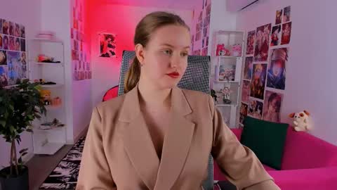 Snapshot of kellypoter chatting on October 3, 2025, 9:50 am kelly online show from October 3, 2025, 9:50 am