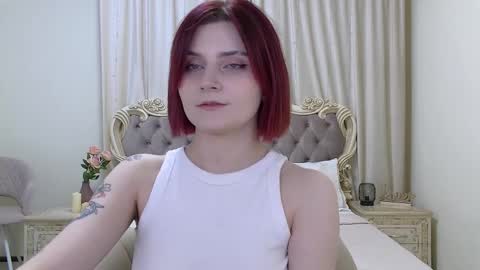 Kelly Stoneys online show from November 25, 2025, 5:24 pm