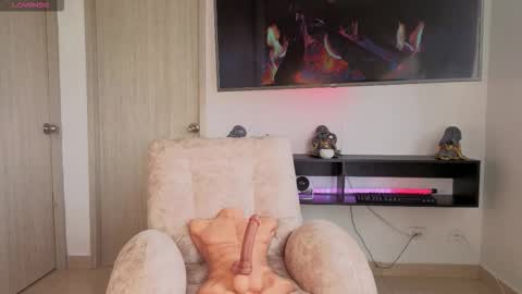 Snapshot of ken_doll19 chatting on November 11, 2025, 12:38 pm online show from November 11, 2025, 12:38 pm