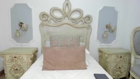 kendall jones7 online show from November 6, 2025, 7:48 pm