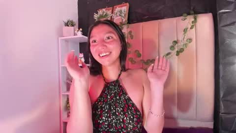 kendall_saenz online show from December 3, 2025, 7:45 pm