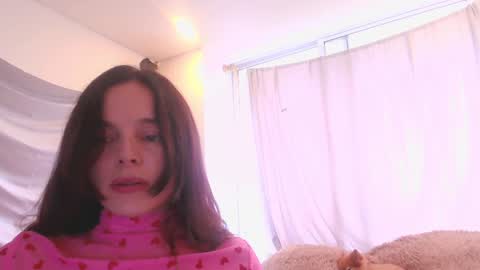 kendall online show from November 4, 2025, 4:39 pm