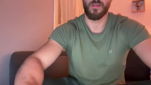 Snapshot of kendyalioui54 chatting on February 10, 2025, 7:28 pm kevin ramos online show from February 10, 2025, 7:28 pm