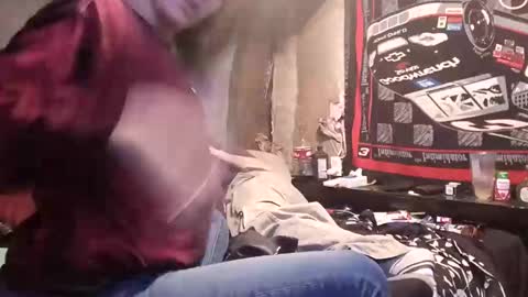 Snapshot of kenmacparty chatting on October 27, 2025, 5:50 pm kenmacparty online show from October 27, 2025, 5:50 pm