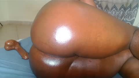 Snapshot of kenna_ass chatting on December 12, 2024, 12:48 am Kenia online show from December 12, 2024, 12:48 am