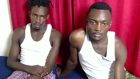 Snapshot of kenna_ass chatting on October 27, 2025, 12:09 pm Kenia online show from October 27, 2025, 12:09 pm