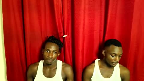 Snapshot of kenna_ass chatting on November 8, 2025, 9:35 pm Kenia online show from November 8, 2025, 9:35 pm