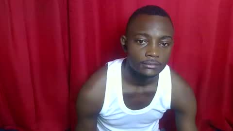 Snapshot of kenna_ass chatting on November 26, 2025, 8:37 am Kenia online show from November 26, 2025, 8:37 am