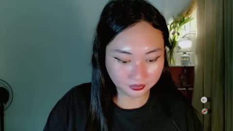 Snapshot of kennaxx69 chatting on October 24, 2025, 4:14 pm kennaxx69 online show from October 24, 2025, 4:14 pm