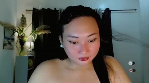 Snapshot of kennaxx69 chatting on November 21, 2025, 8:35 am kennaxx69 online show from November 21, 2025, 8:35 am