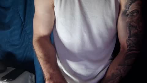 Snapshot of kennerfox77 chatting on January 15, 2025, 8:05 pm Kennfox777 online show from January 15, 2025, 8:05 pm