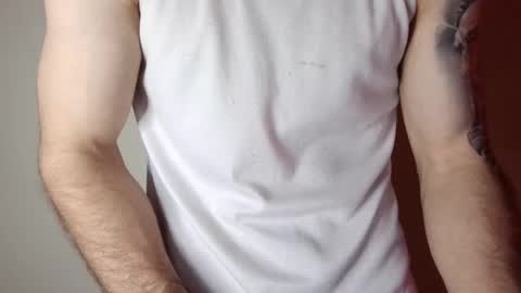 Snapshot of kennerfox77 chatting on February 23, 2025, 6:23 pm Kennfox777 online show from February 23, 2025, 6:23 pm