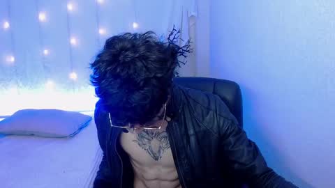 Snapshot of kenny__hot chatting on December 3, 2024, 6:28 pm kenny online show from December 3, 2024, 6:28 pm