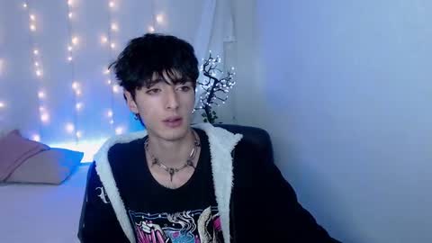 Snapshot of kenny__hot chatting on December 5, 2024, 6:55 pm kenny online show from December 5, 2024, 6:55 pm