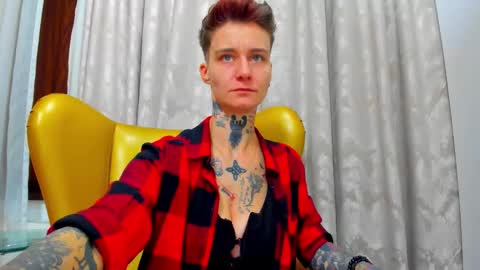 Sellena and Kenny online show from November 21, 2025, 8:40 pm