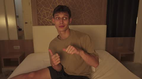 Snapshot of kenter_parker chatting on December 22, 2024, 5:10 pm Peter online show from December 22, 2024, 5:10 pm