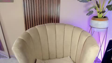 Keny Kitty  Onlyfans Kenayfoxx online show from February 18, 2025, 5:09 am