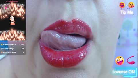 Snapshot of kerly_doll chatting on January 7, 2025, 8:10 pm K E R L Y online show from January 7, 2025, 8:10 pm