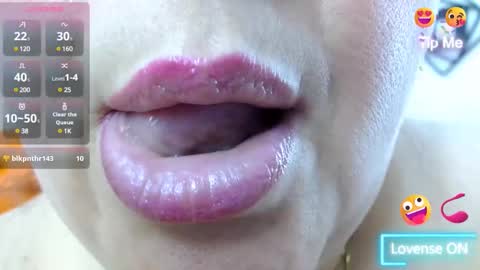 Snapshot of kerly_doll chatting on January 27, 2025, 6:41 pm K E R L Y online show from January 27, 2025, 6:41 pm