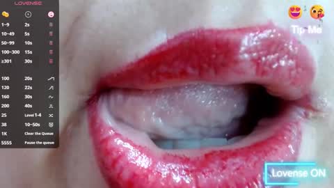 Snapshot of kerly_doll chatting on February 26, 2025, 4:14 pm K E R L Y online show from February 26, 2025, 4:14 pm