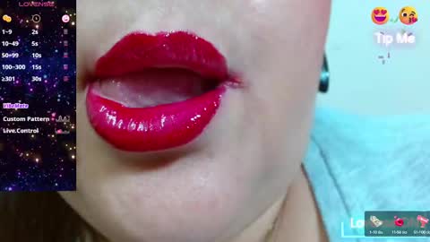 Snapshot of kerly_doll chatting on February 27, 2025, 10:31 pm K E R L Y online show from February 27, 2025, 10:31 pm