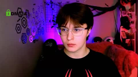 Snapshot of kerry_derry chatting on October 31, 2025, 10:38 am kara online show from October 31, 2025, 10:38 am