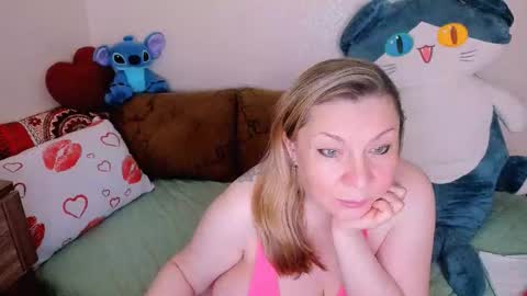 Snapshot of kerryblarex chatting on November 4, 2025, 4:28 pm Kerry online show from November 4, 2025, 4:28 pm