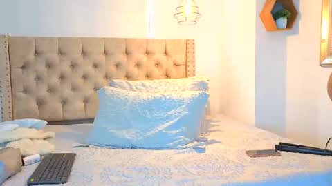 Snapshot of keryhillson chatting on November 5, 2025, 12:27 pm Kery Hillson online show from November 5, 2025, 12:27 pm