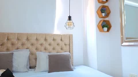 Snapshot of keryhillson chatting on November 16, 2025, 2:11 pm Kery Hillson online show from November 16, 2025, 2:11 pm