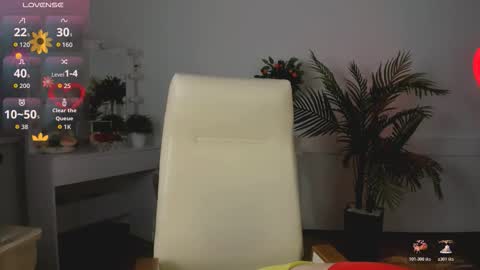 Snapshot of ketrin_n_ chatting on October 31, 2025, 11:22 am Ketrin online show from October 31, 2025, 11:22 am