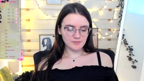 Ketrin online show from November 24, 2025, 10:53 pm