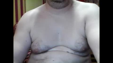 Snapshot of kevin803908 chatting on October 23, 2025, 6:06 pm kevin803908 online show from October 23, 2025, 6:06 pm