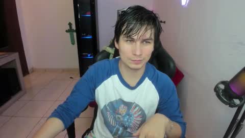 Snapshot of kevin873s chatting on October 17, 2025, 11:40 pm Kevin online show from October 17, 2025, 11:40 pm